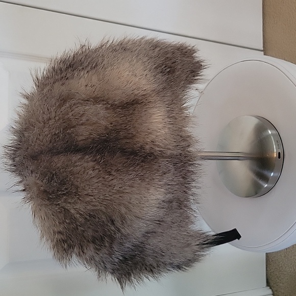 Furry hat covers ears H&M one size IS new never worn NWOT - Picture 2 of 7